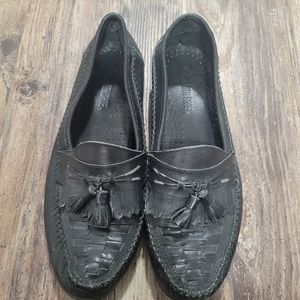 Earth Black Loafers & Slip-Ons Weaved Woven Tassel